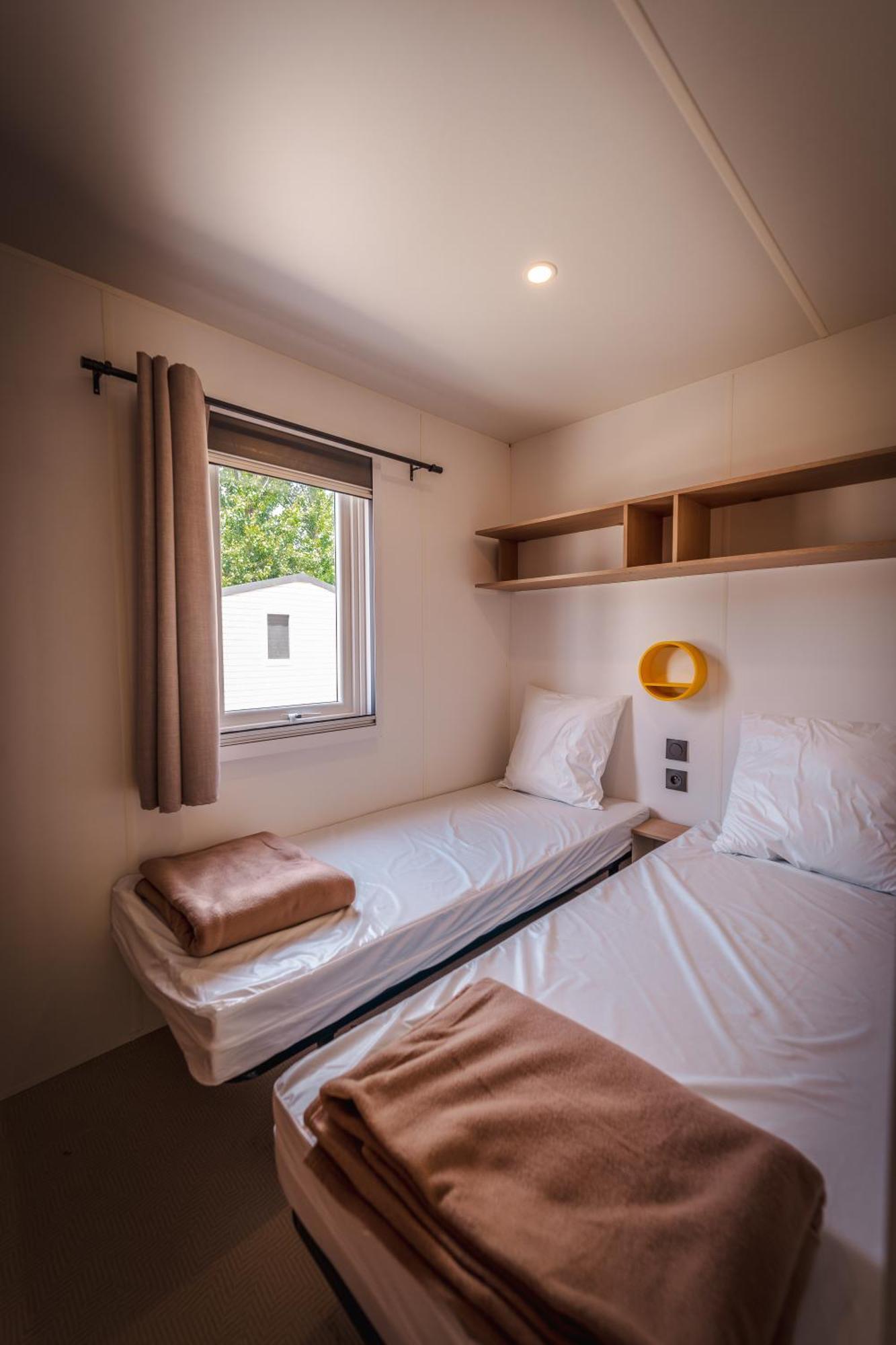 Camping Le Roucan West Виас Экстерьер фото