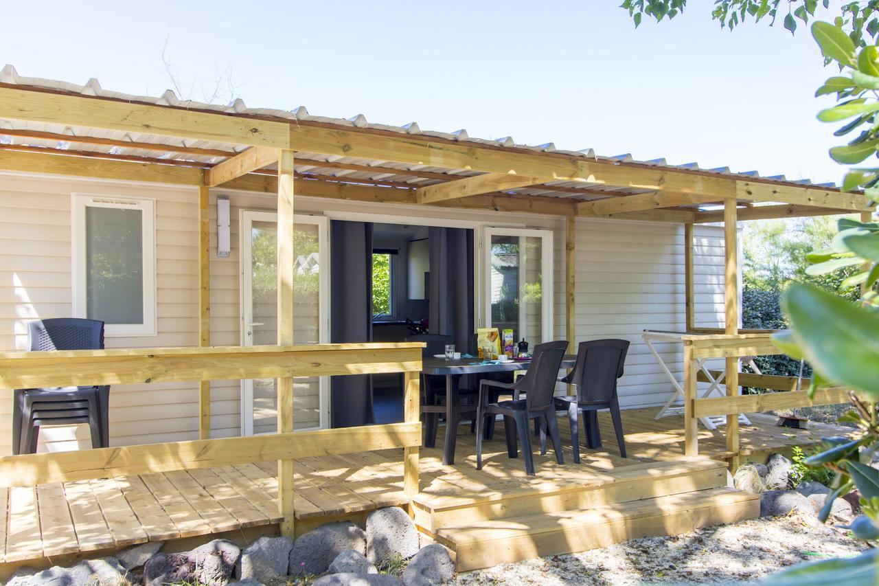 Camping Le Roucan West Виас Экстерьер фото